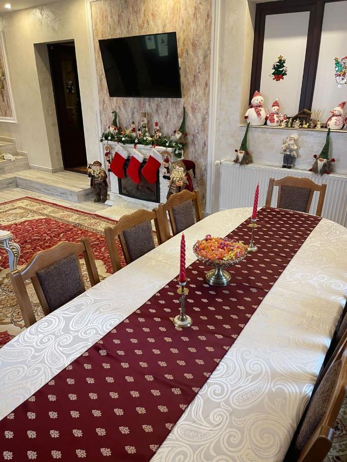 Casa Cu Pitici Pension Vama  Buitenkant foto