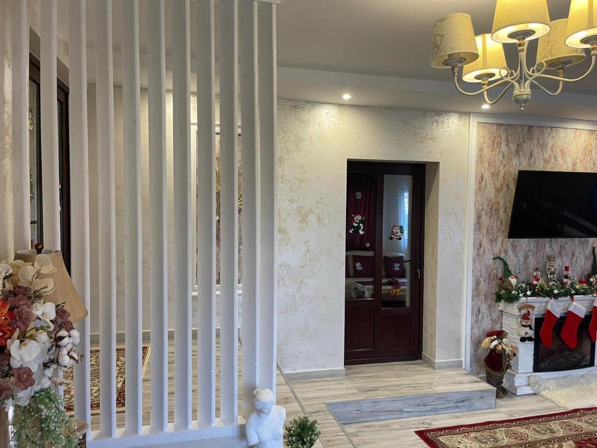 Casa Cu Pitici Pension Vama  Buitenkant foto