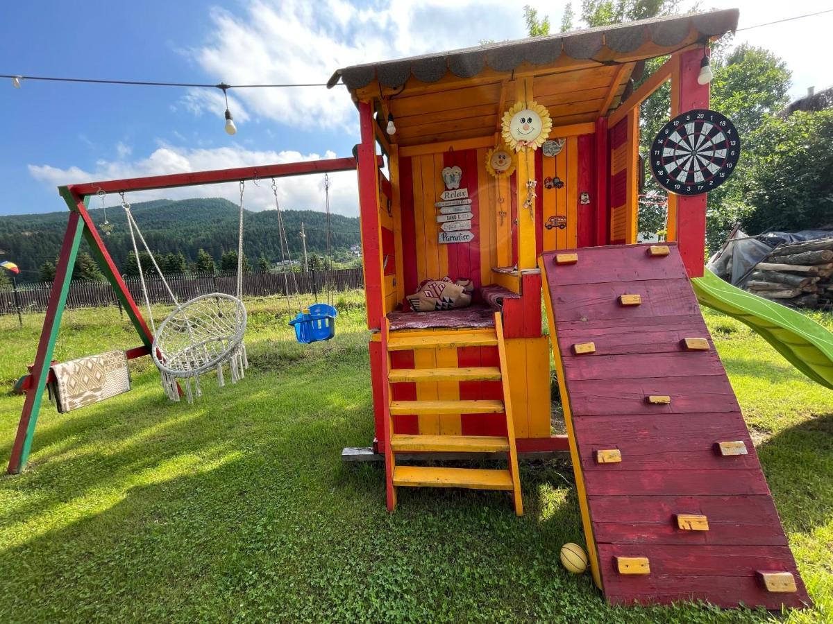 Casa Cu Pitici Pension Vama  Buitenkant foto